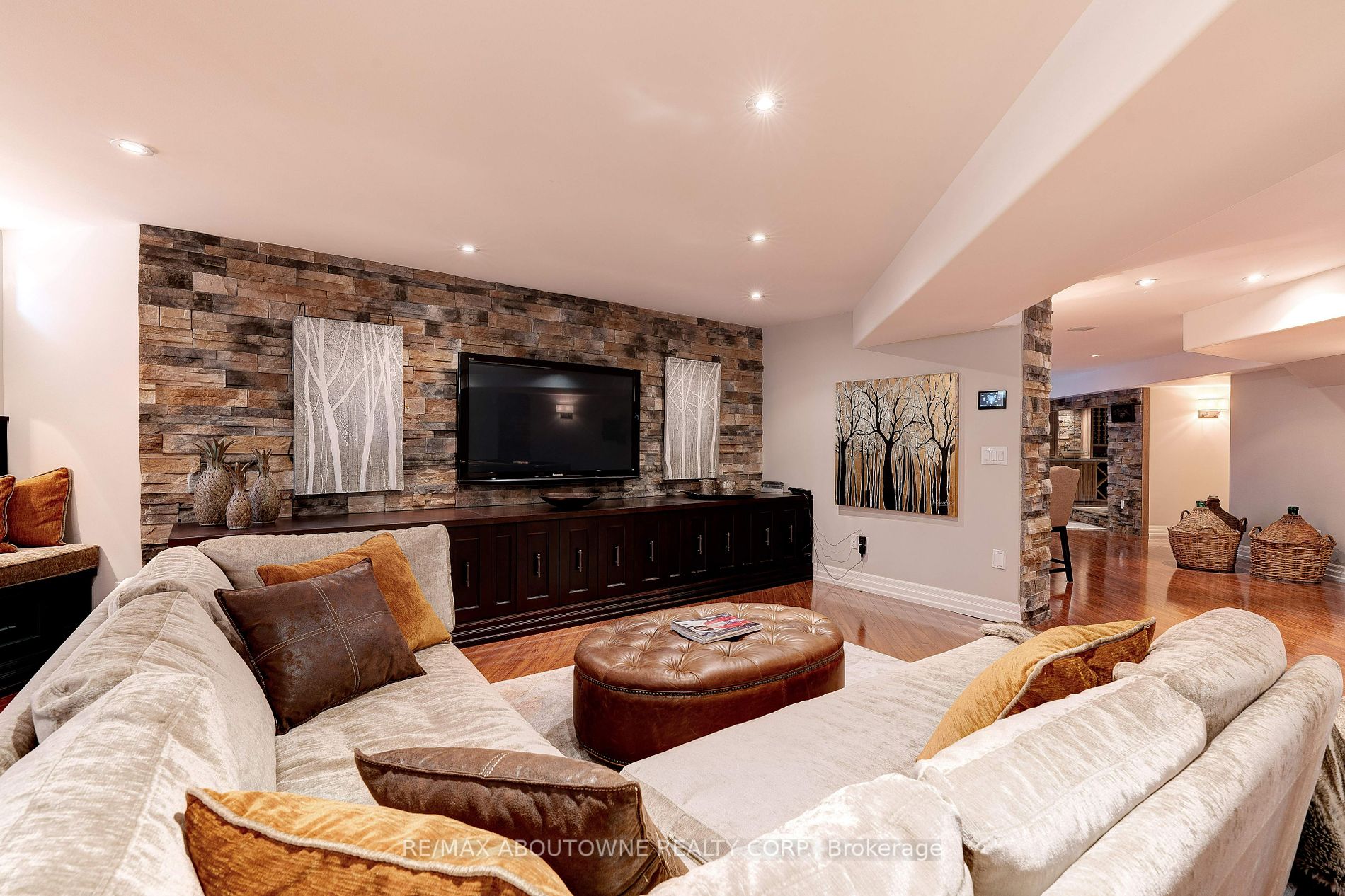 376 Meadow Wood Lane