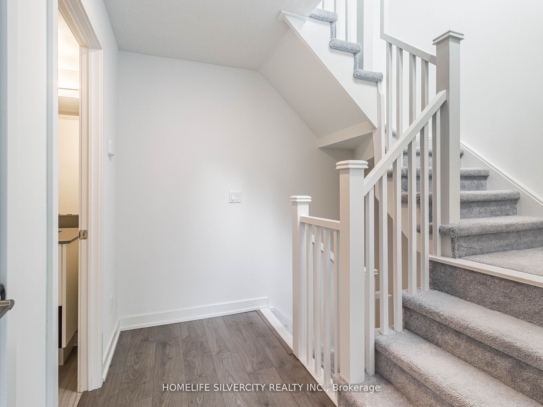 1141 Cooke Boulevard, #403