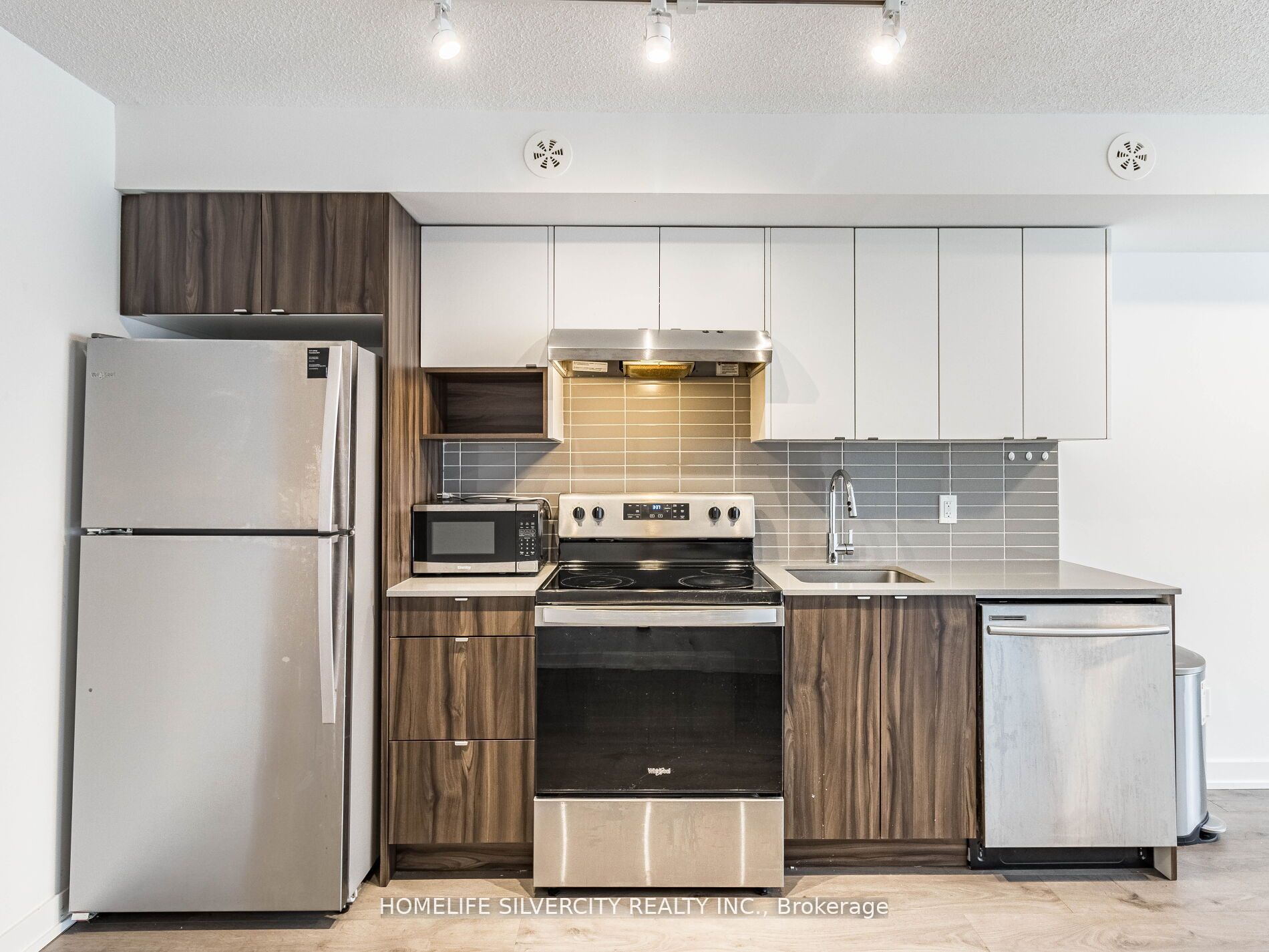 1141 Cooke Boulevard, #403