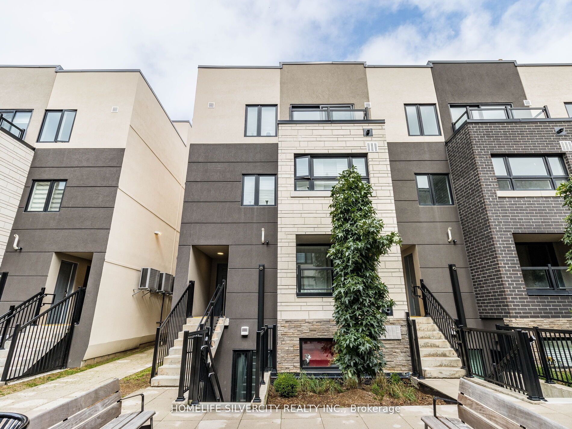 1141 Cooke Boulevard, #403