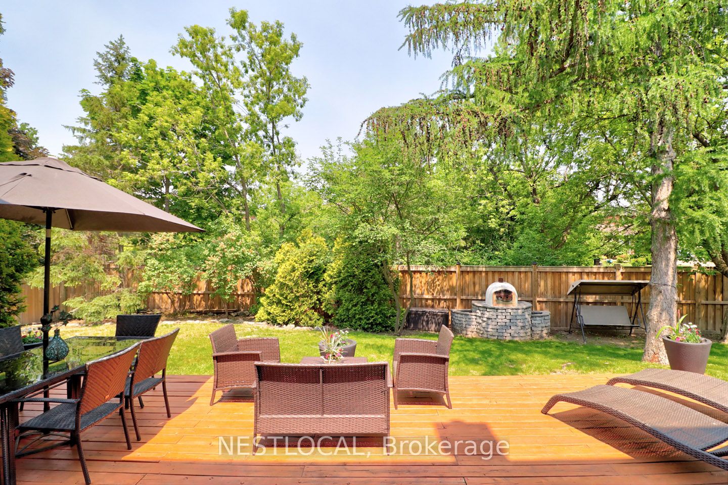 14 Waverly Pl