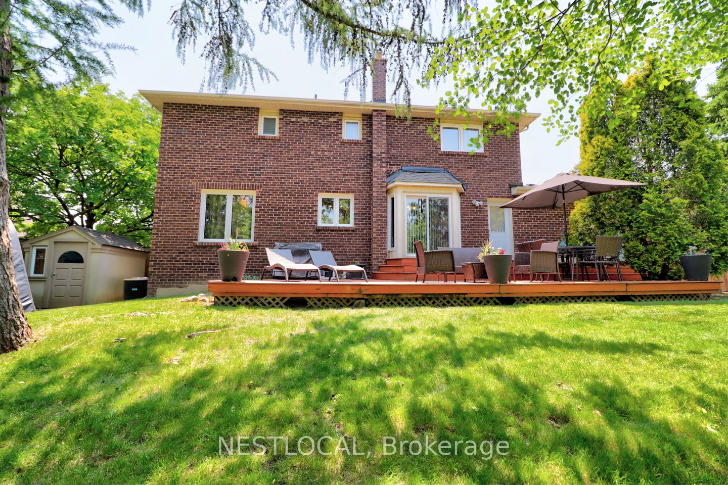 14 Waverly Pl