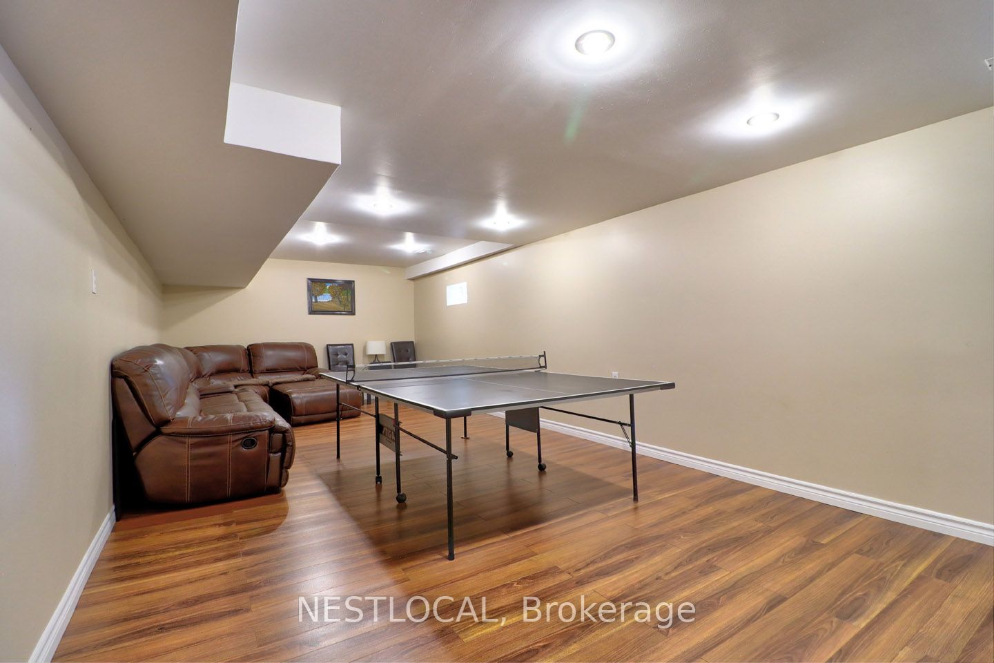 14 Waverly Pl