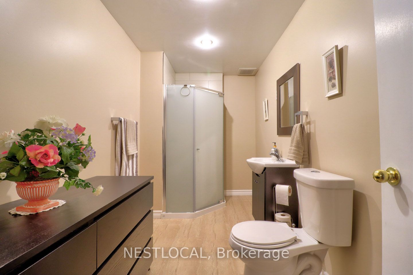 14 Waverly Pl