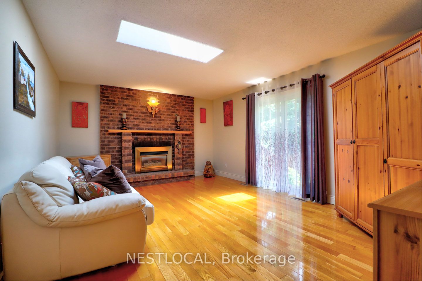 14 Waverly Pl