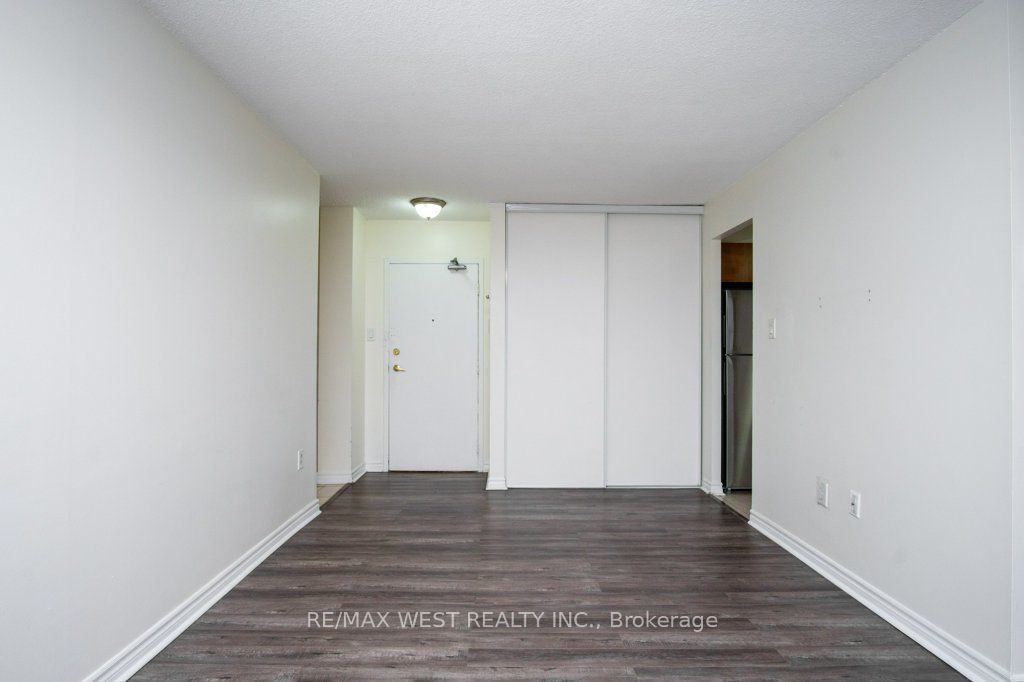 3501 Glen Erin Drive #1001
