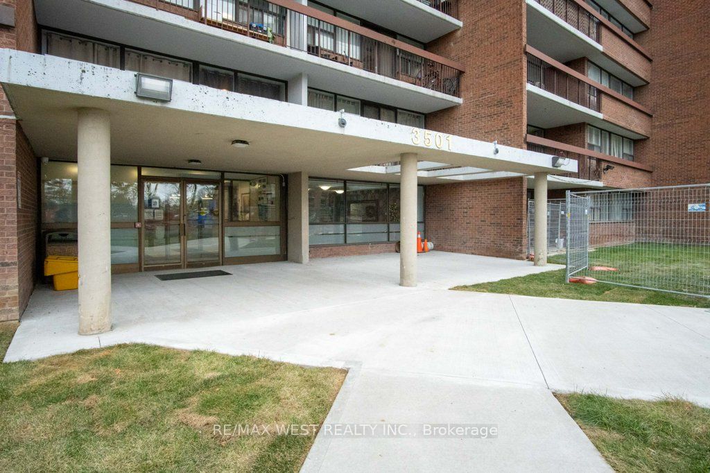 3501 Glen Erin Drive #1001
