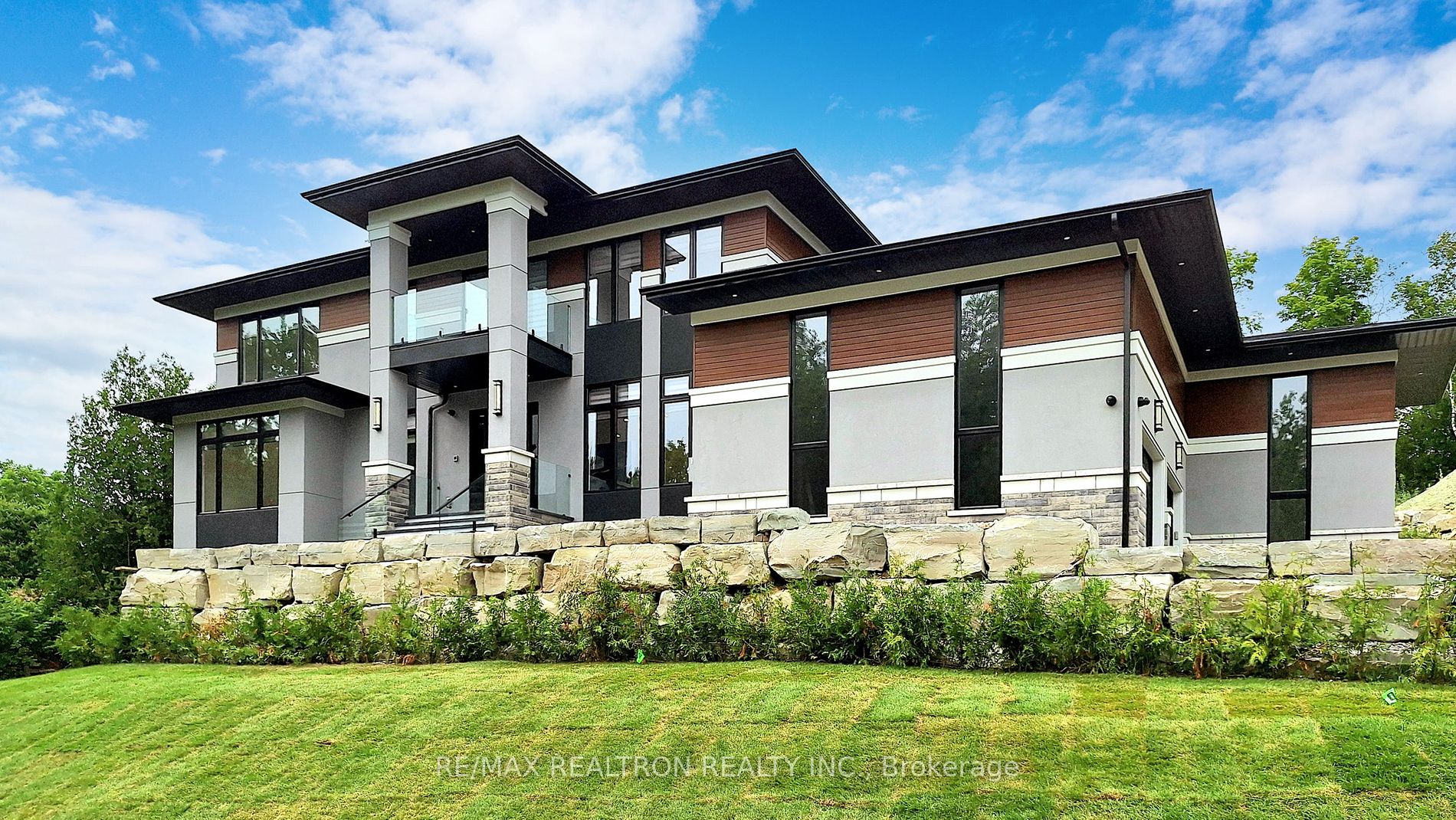 8 Keily Crescent