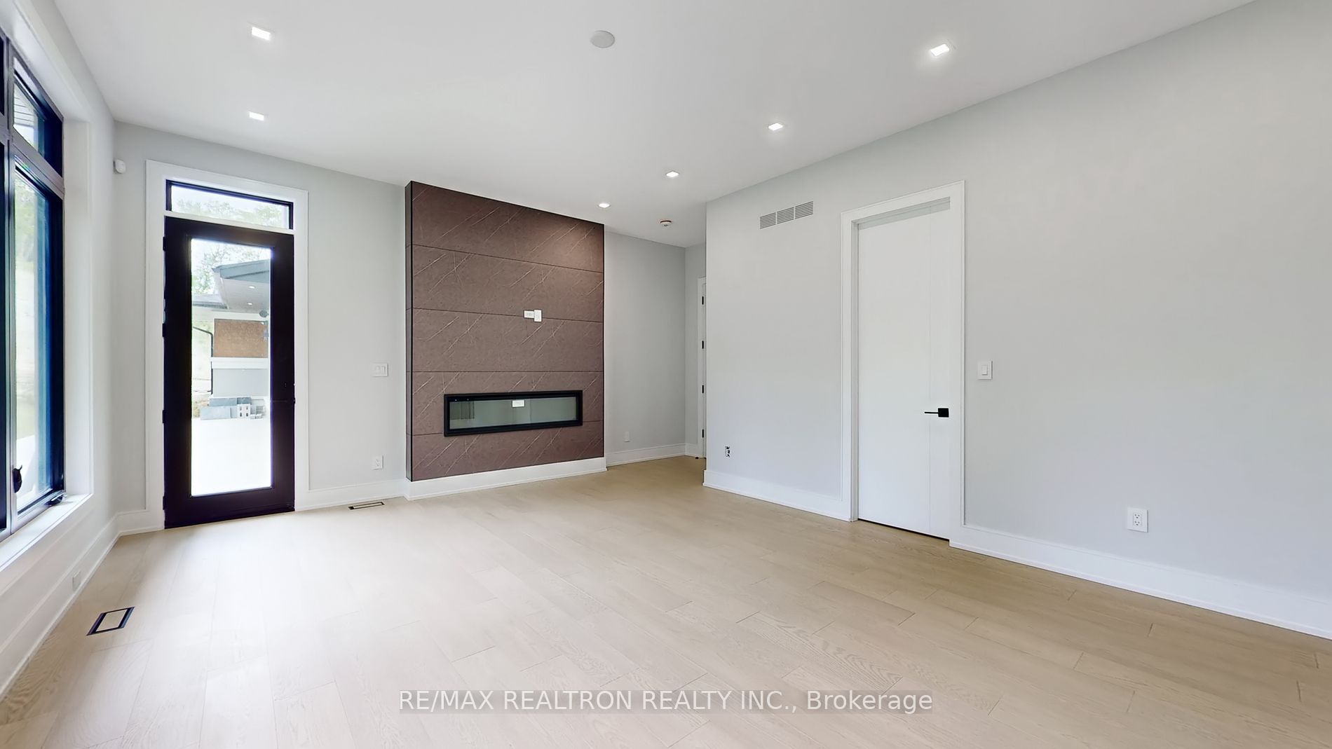 8 Keily Crescent