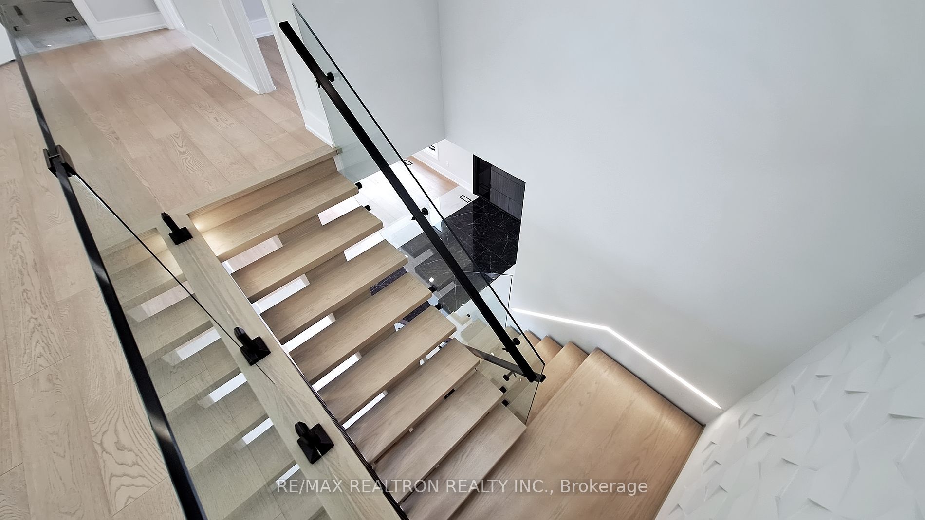 8 Keily Crescent