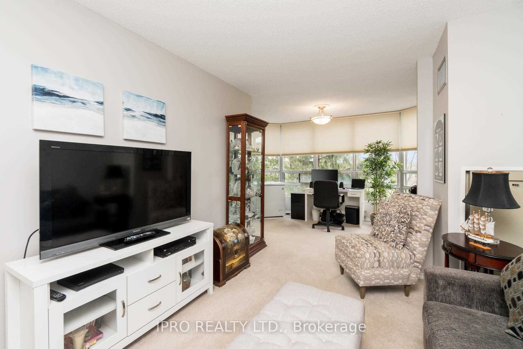 330 Mill St, ##202