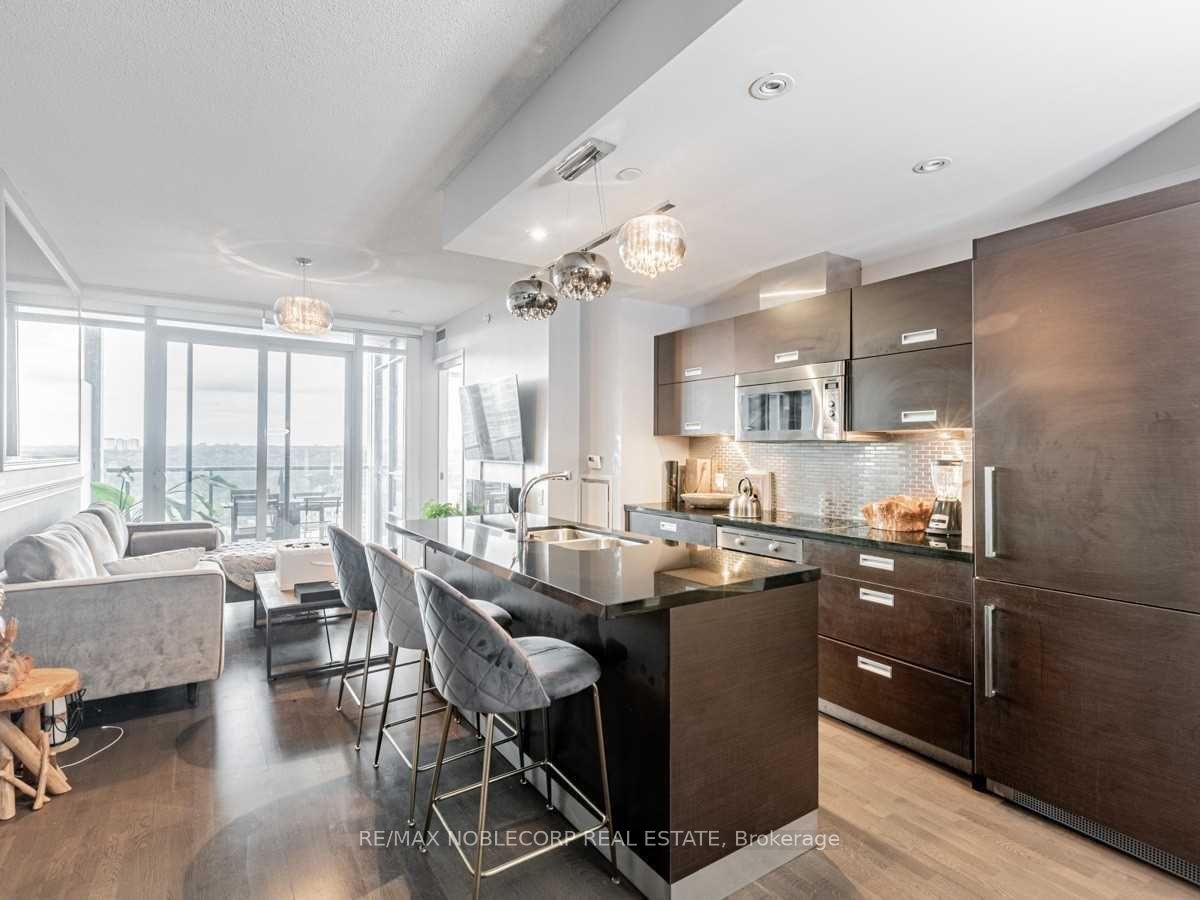 88 Park Lawn Rd, #2212