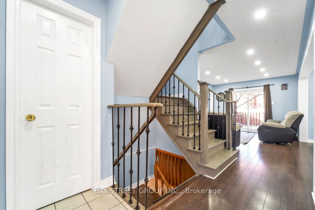 39 Blue Spruce Street