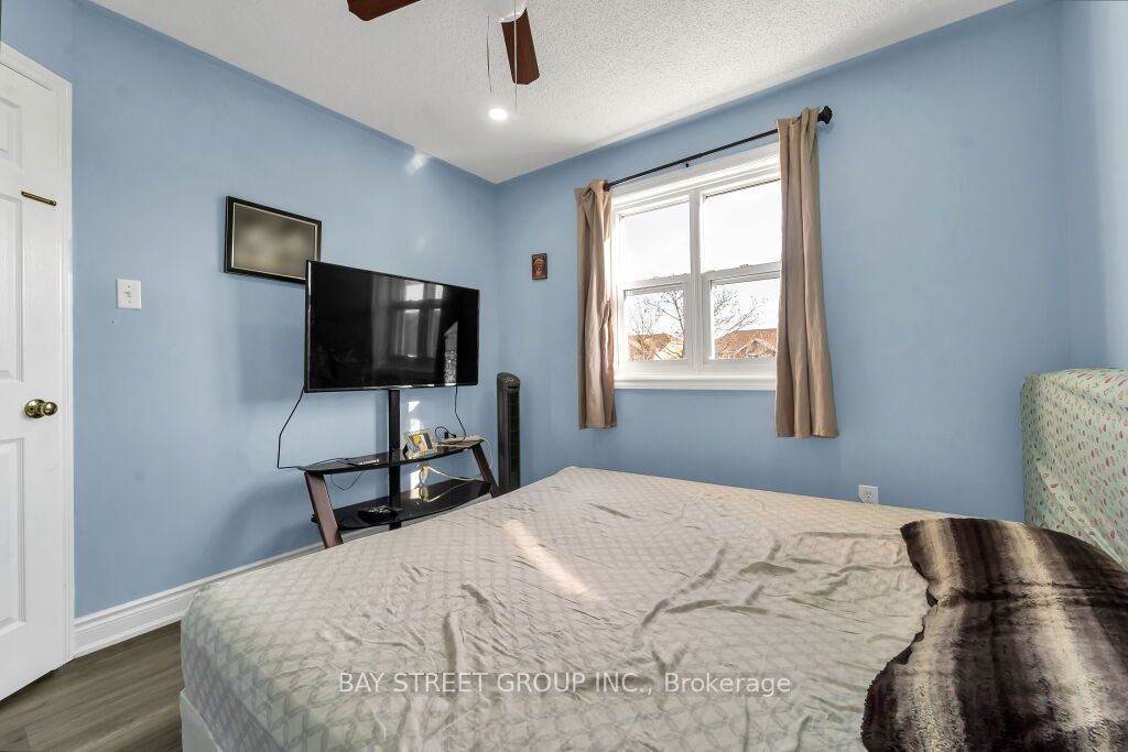 39 Blue Spruce Street