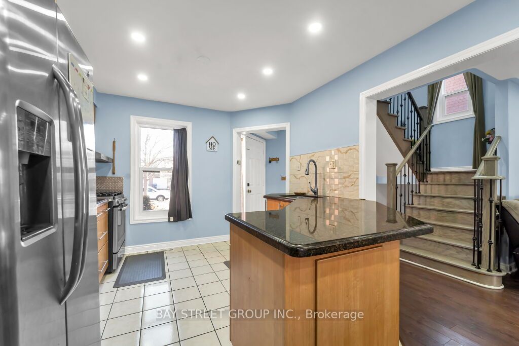 39 Blue Spruce Street