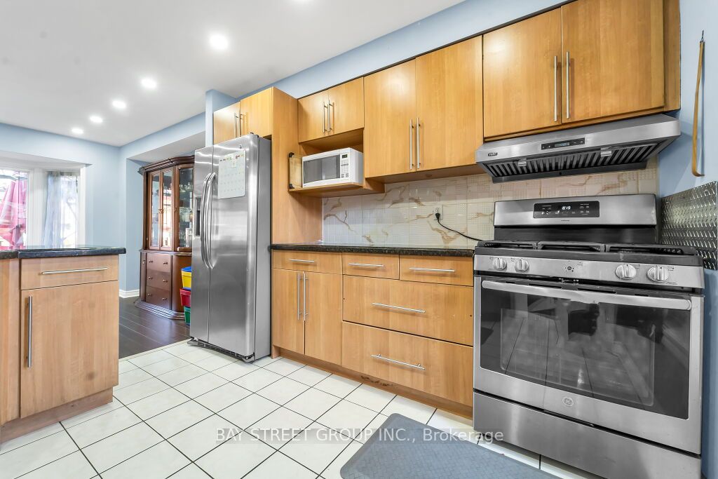 39 Blue Spruce Street