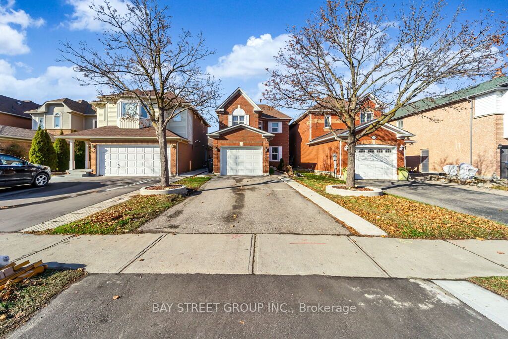 39 Blue Spruce Street