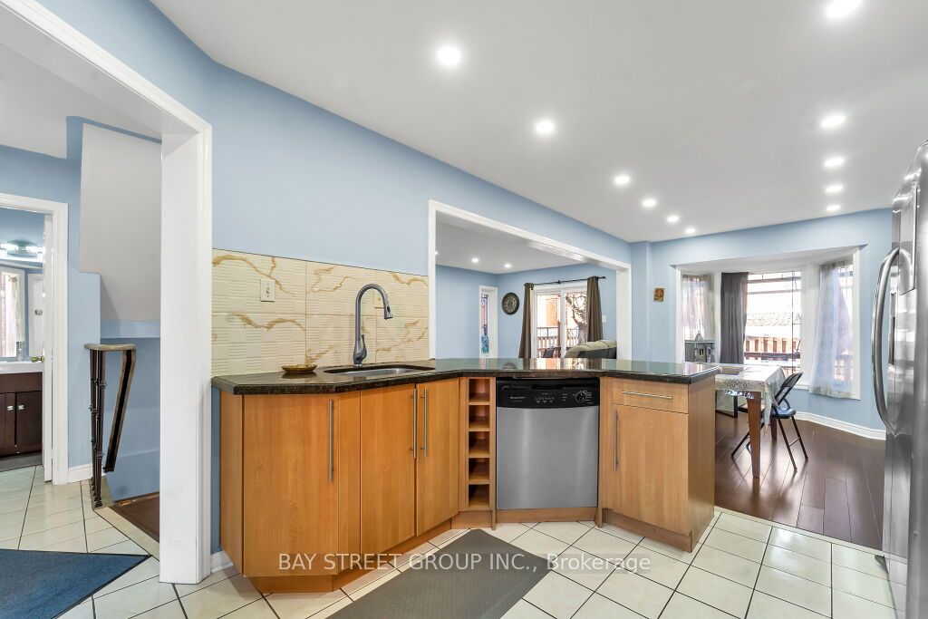 39 Blue Spruce Street
