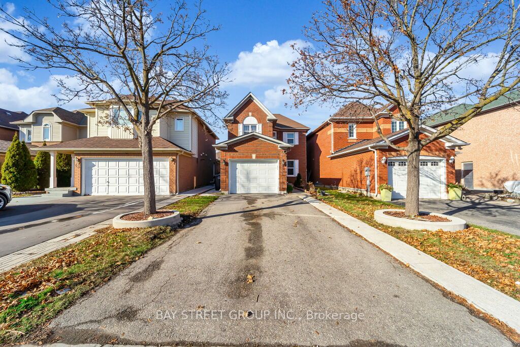 39 Blue Spruce Street