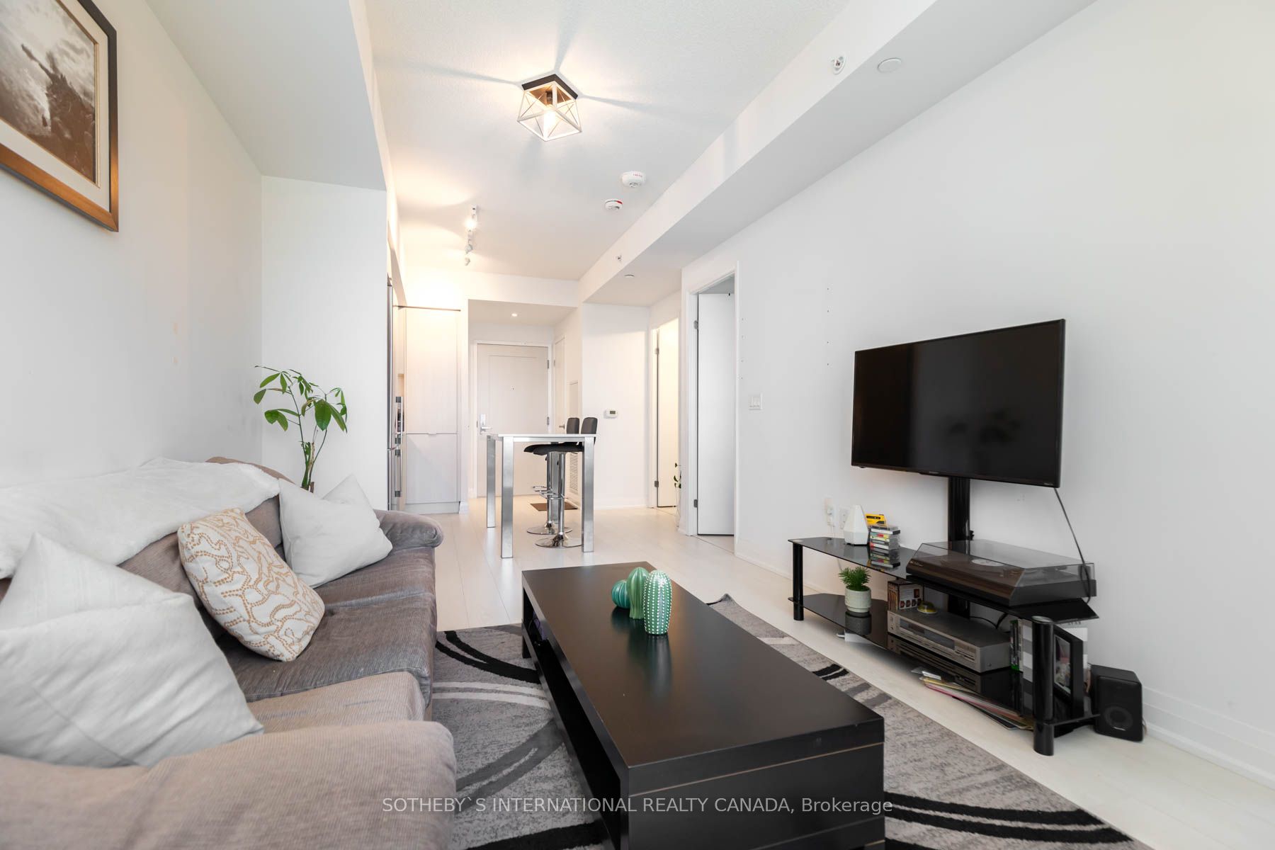 26 Gibbs Road #745