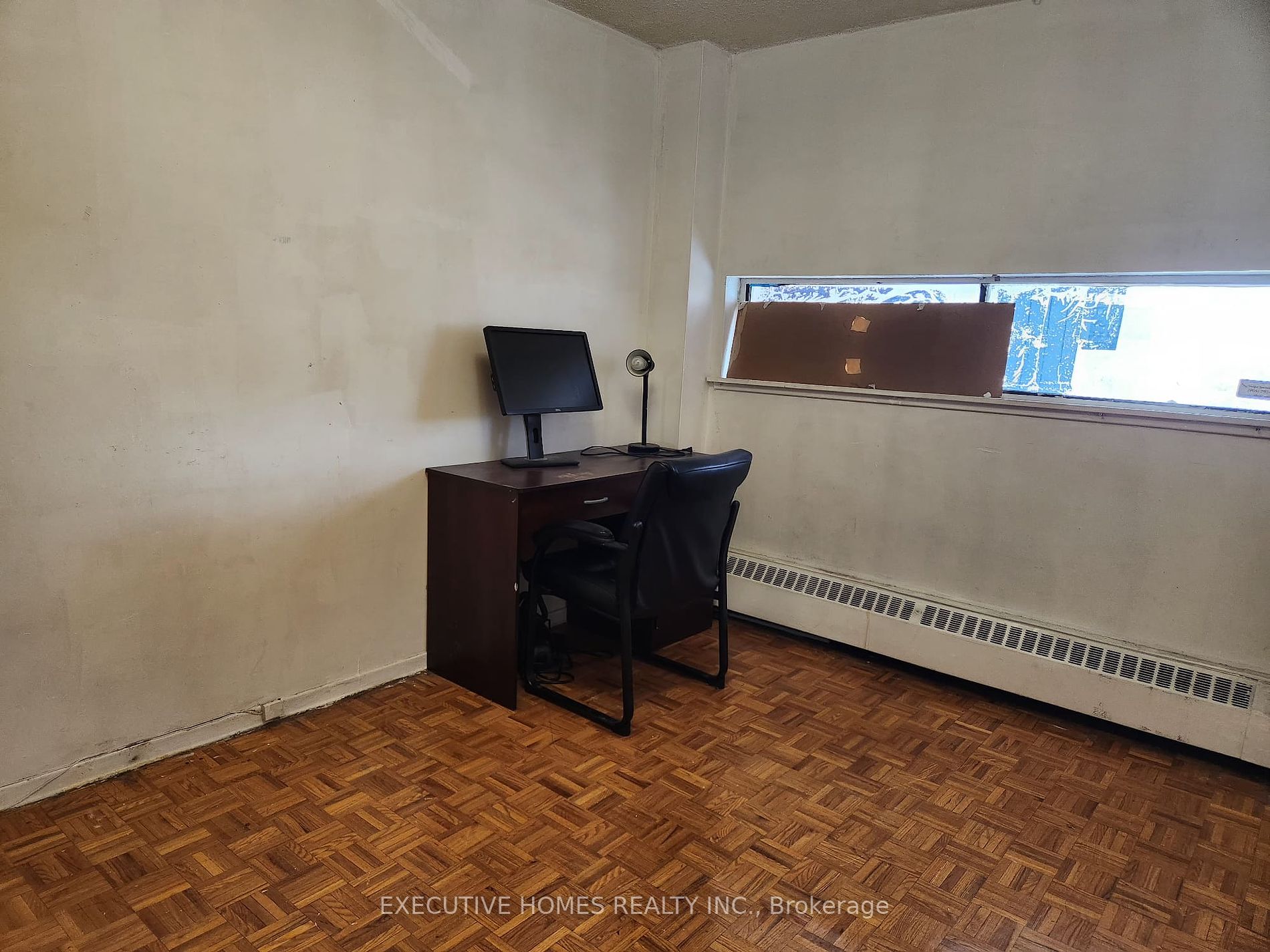 4673 Jane Street, #517
