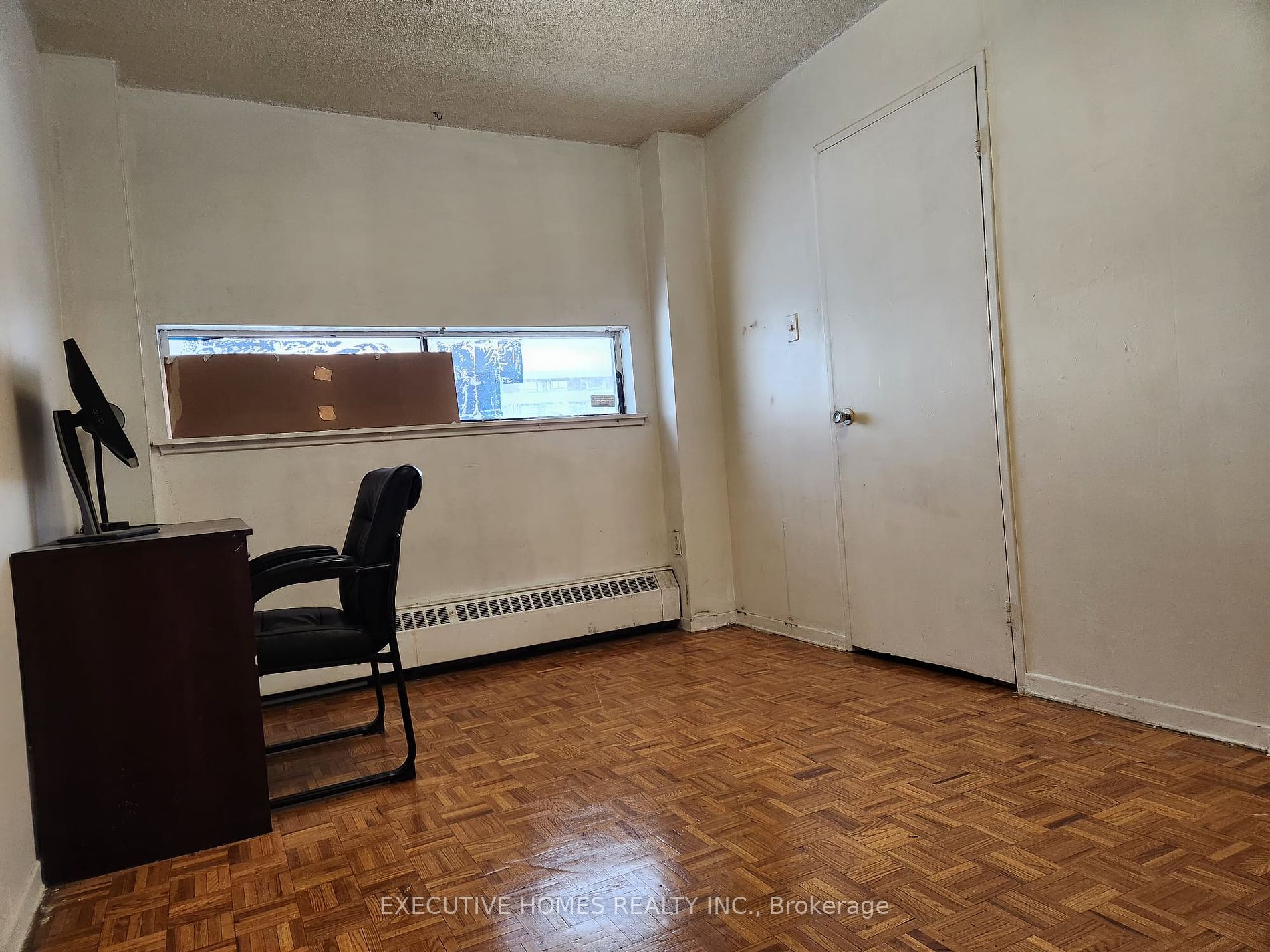 4673 Jane Street, #517