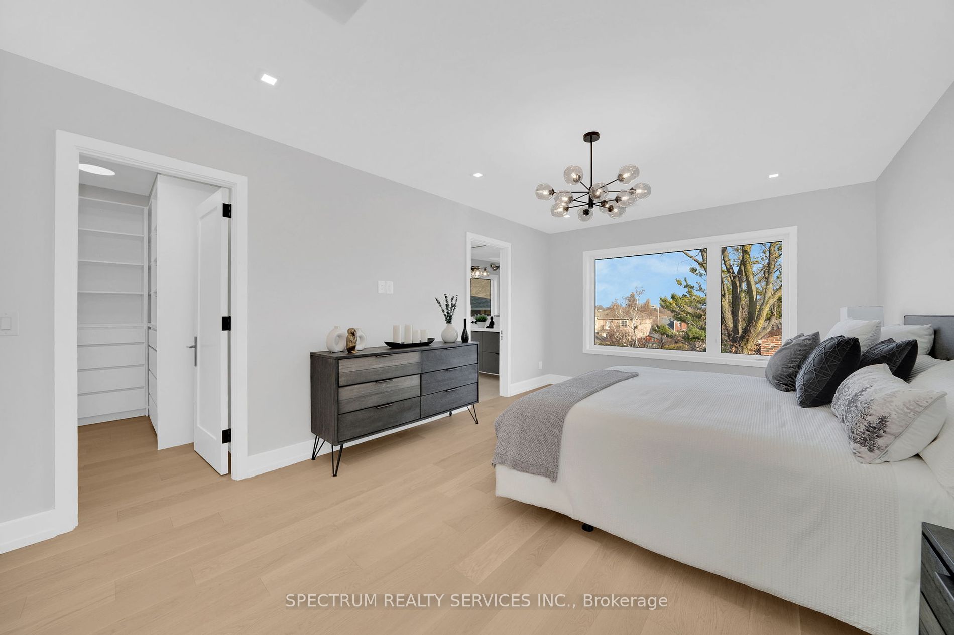 102 Stayner Ave