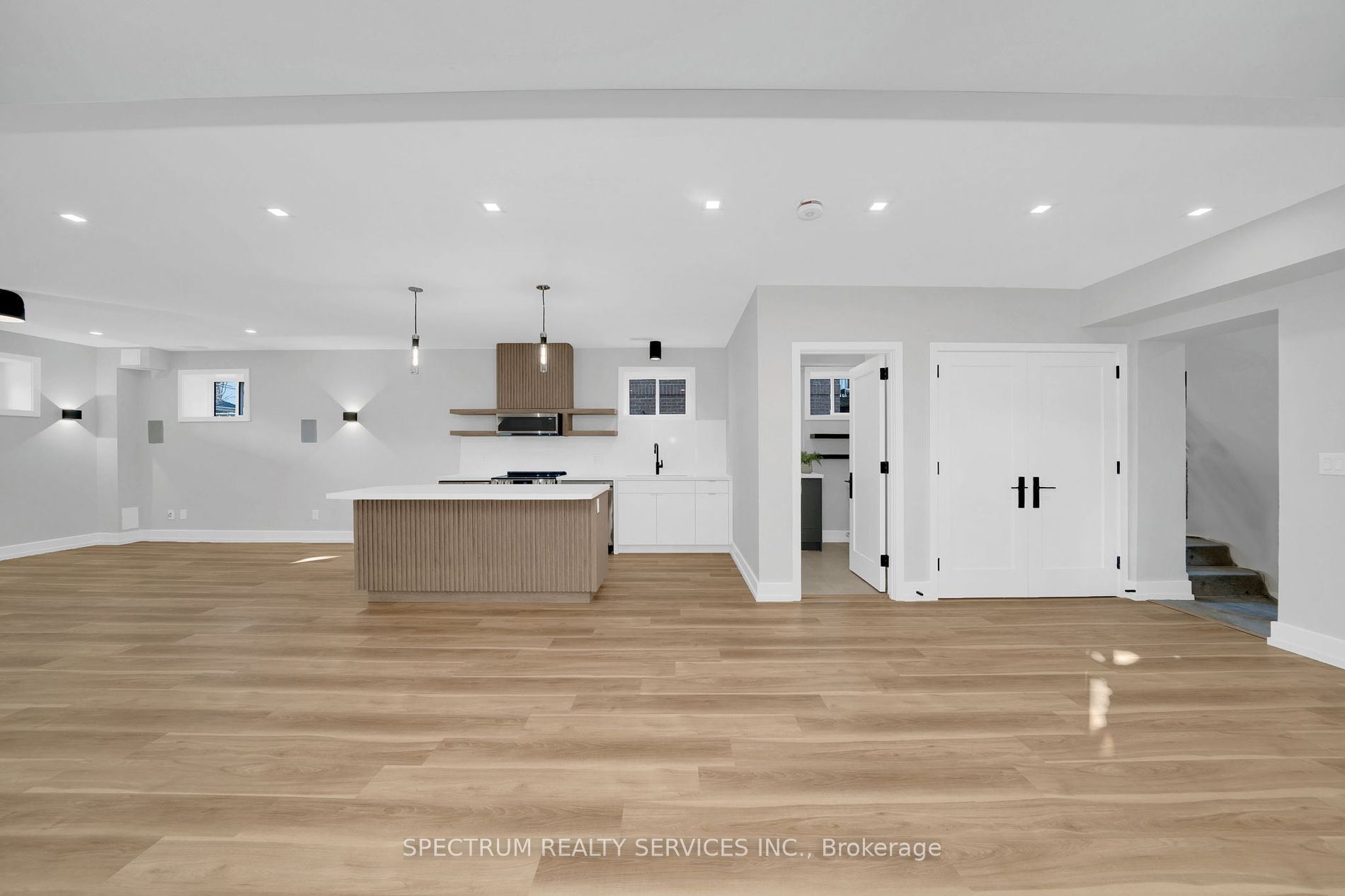 102 Stayner Ave