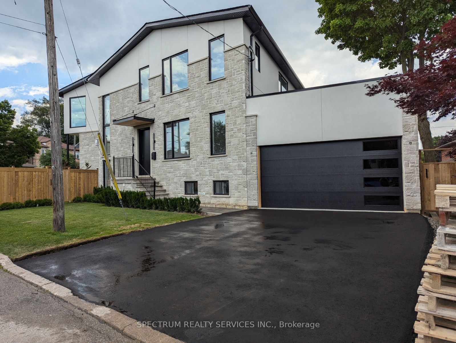 102 Stayner Ave