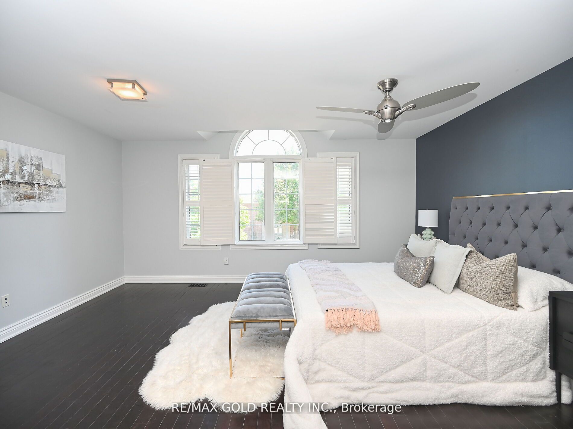 6 Oatfield Road