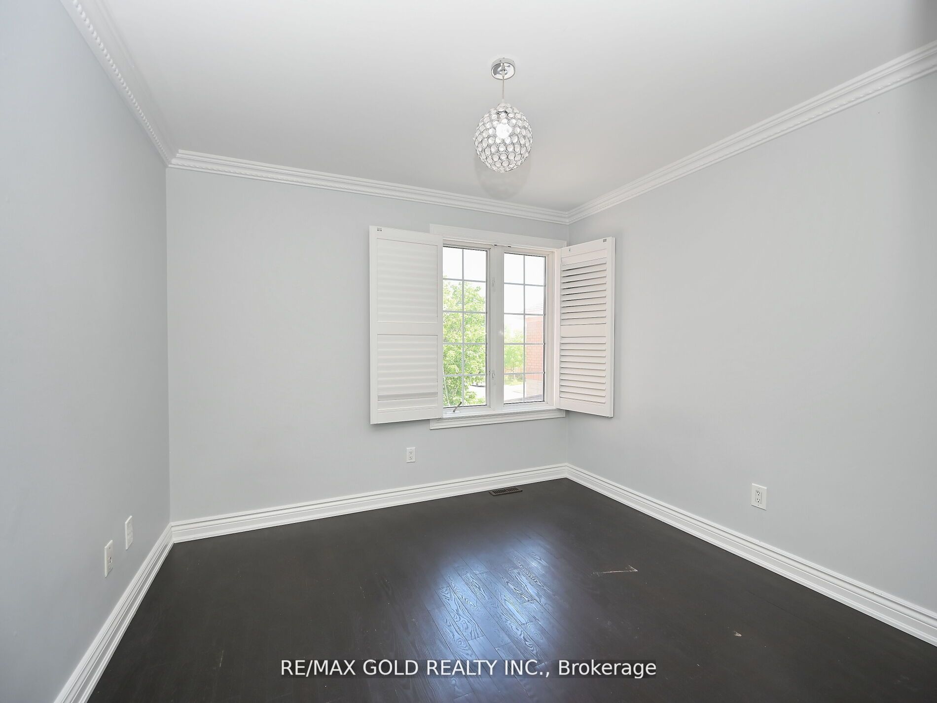 6 Oatfield Road