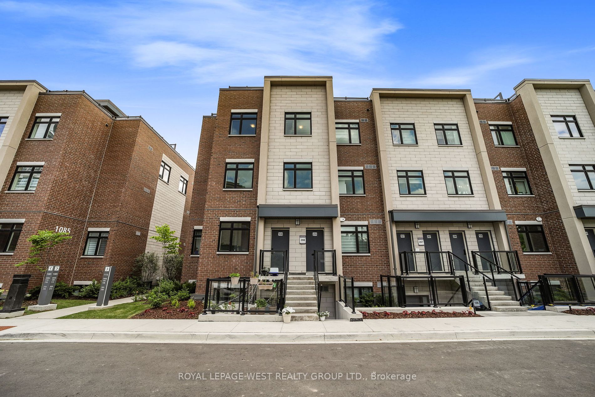 1115 Douglas Mccurdy Comm #208