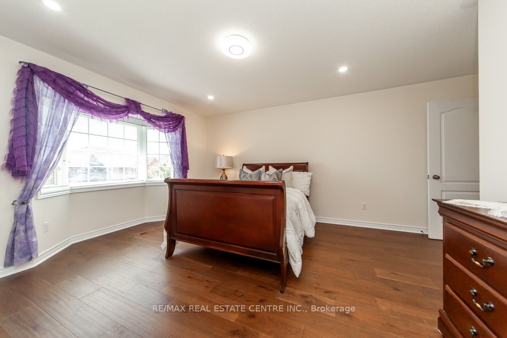 1387 Ferncrest Road