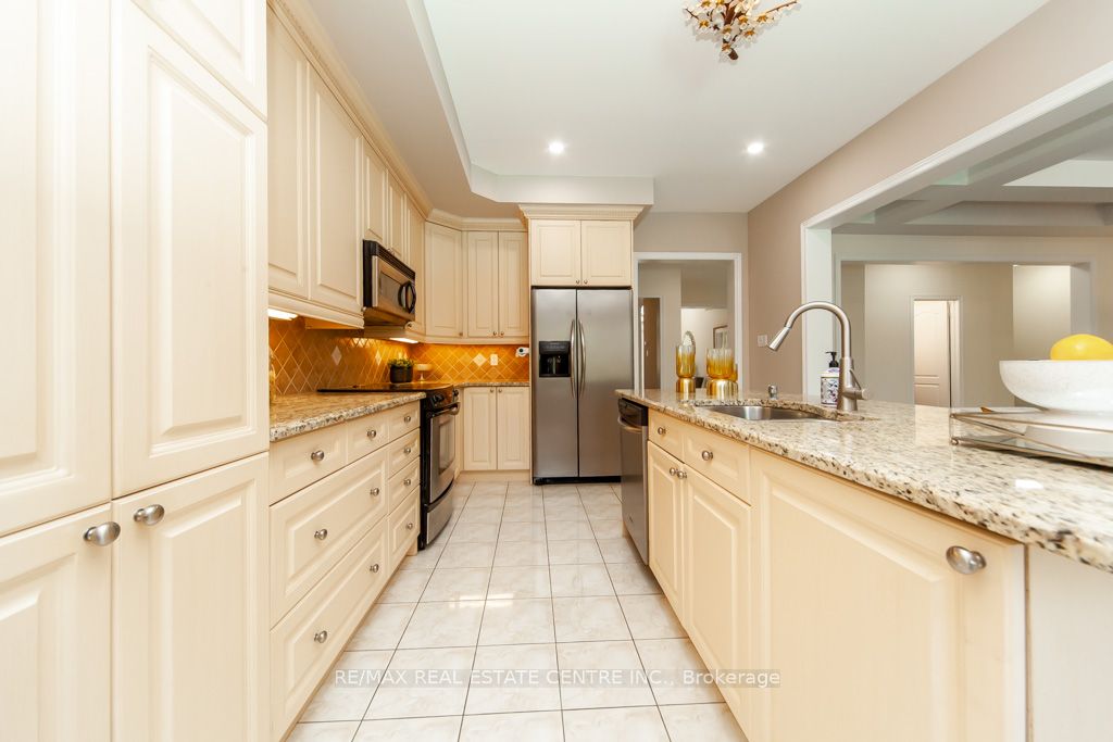 1387 Ferncrest Road