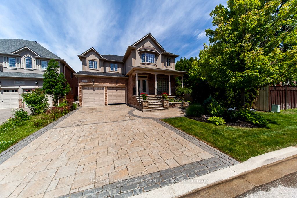 1387 Ferncrest Road