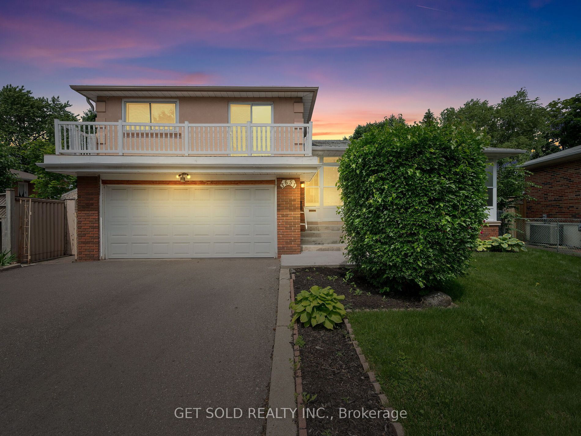 3651 Broomhill Crescent