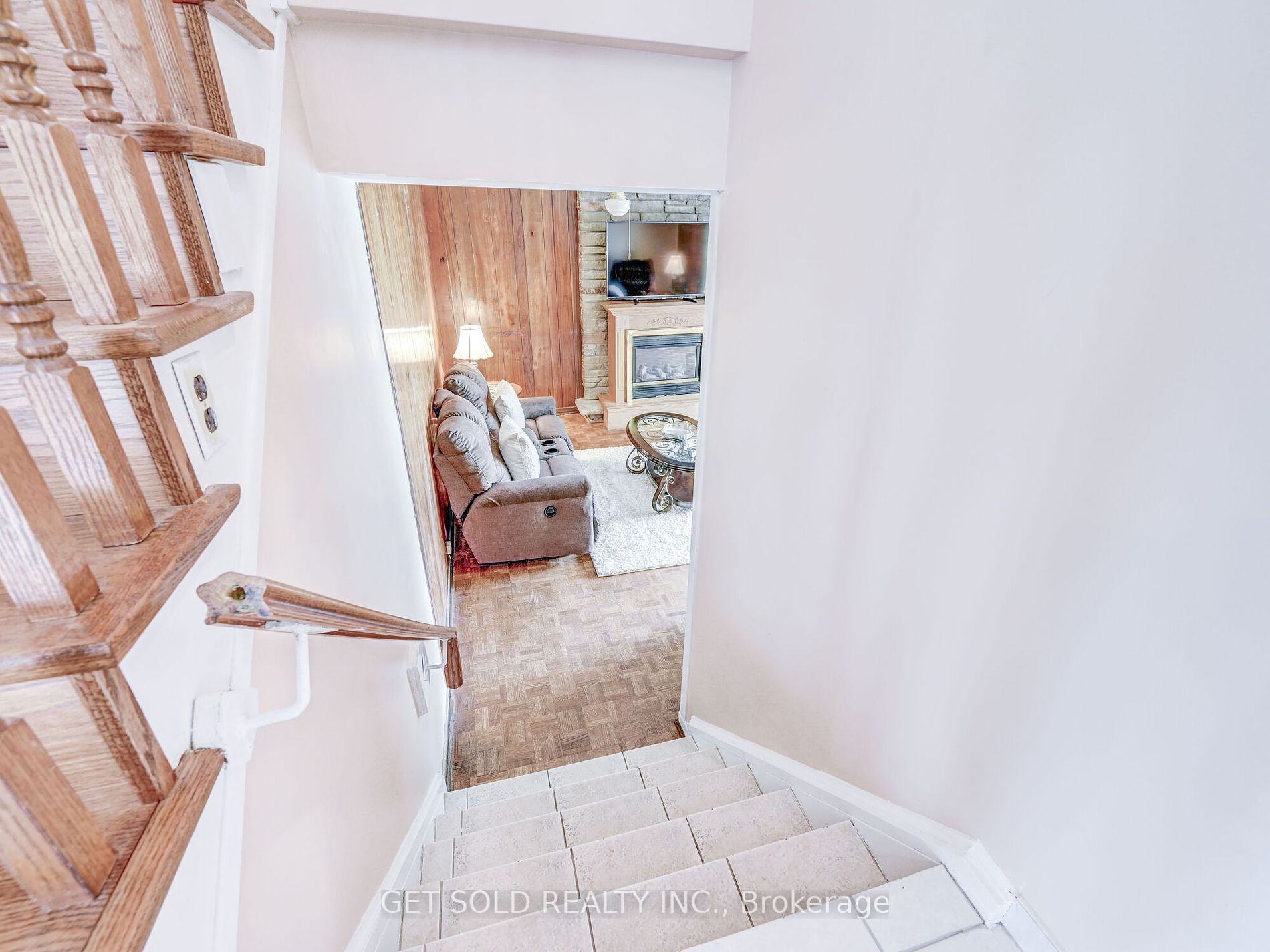 3651 Broomhill Crescent