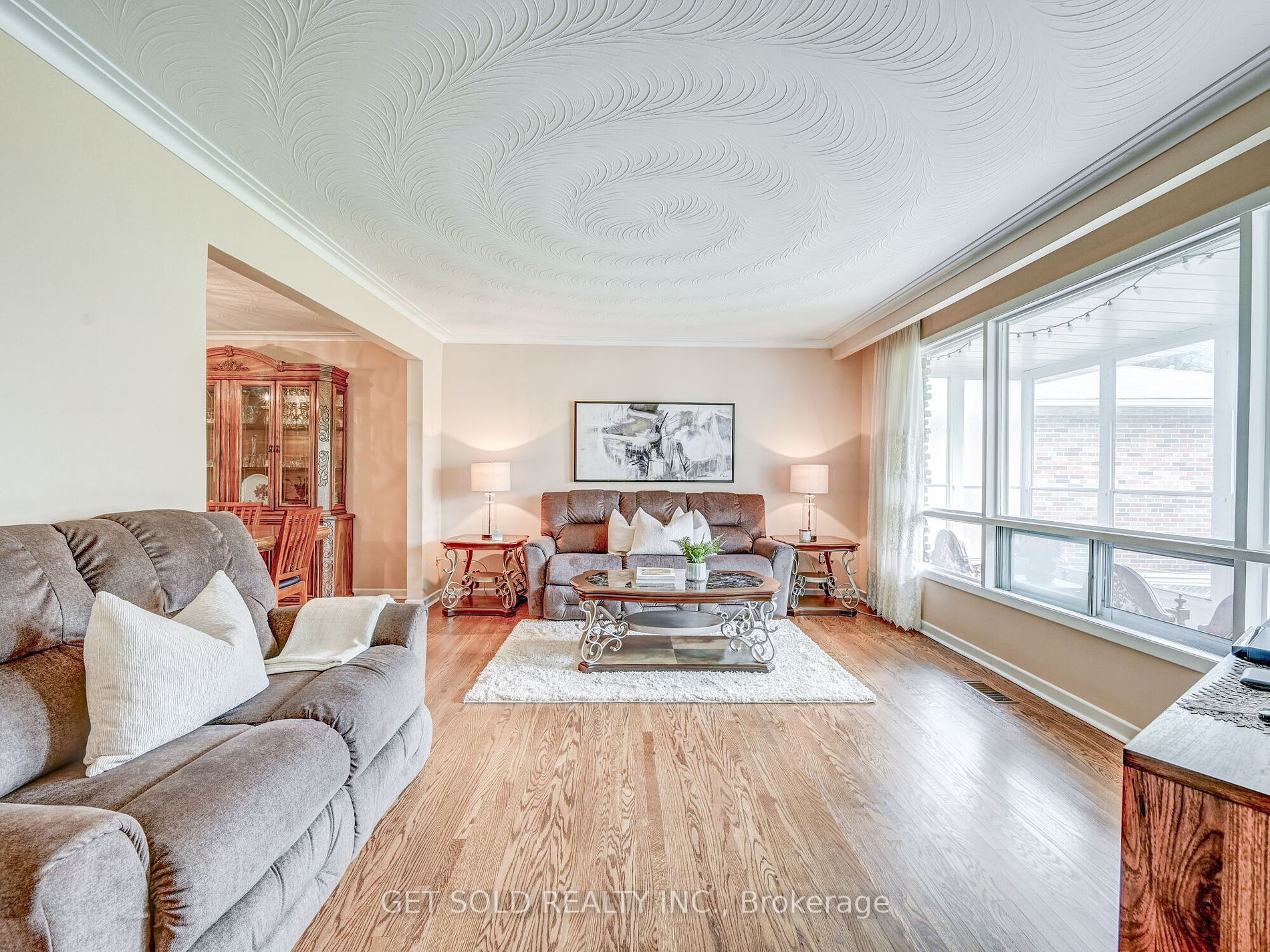 3651 Broomhill Crescent