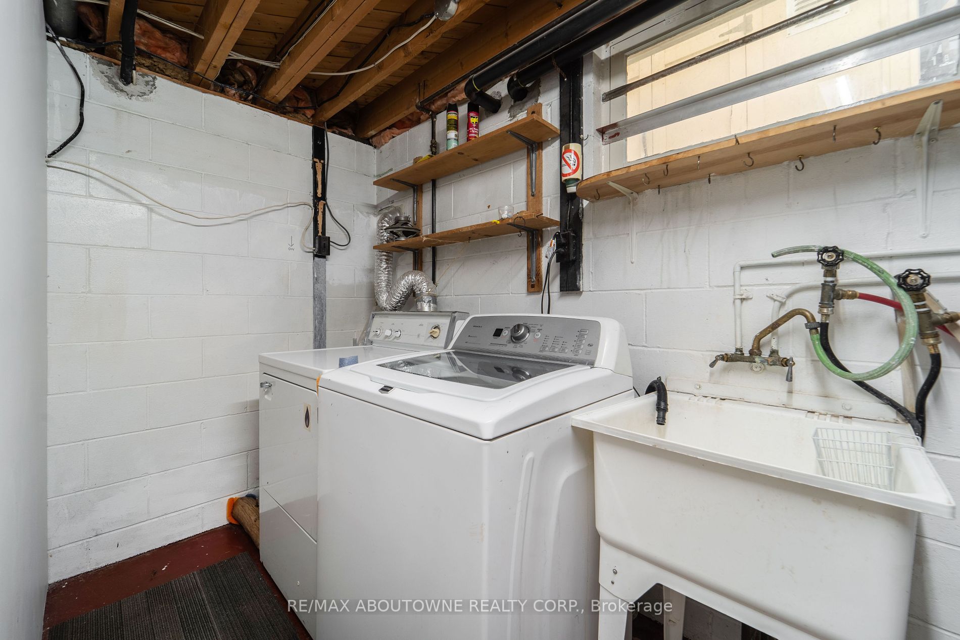 608 Thornwood Ave