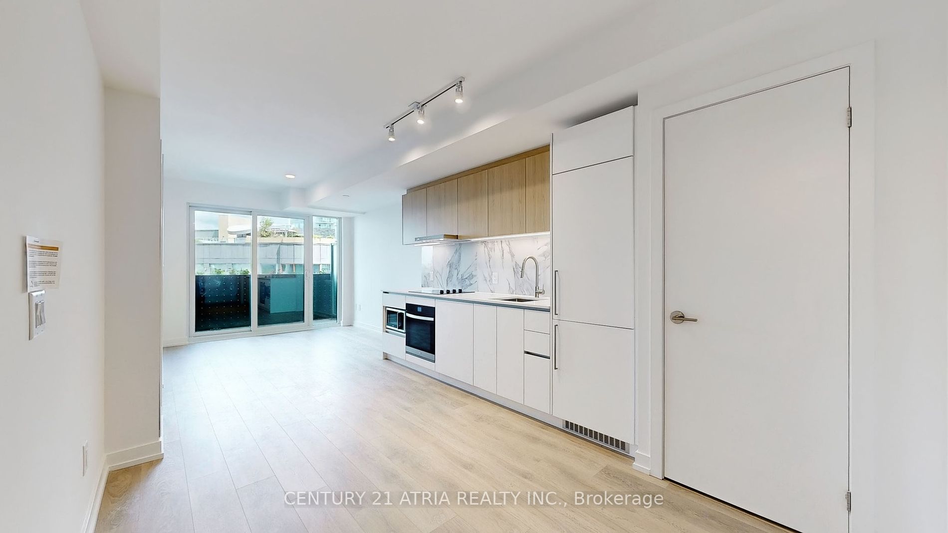1100 sheppard Avenue W #602