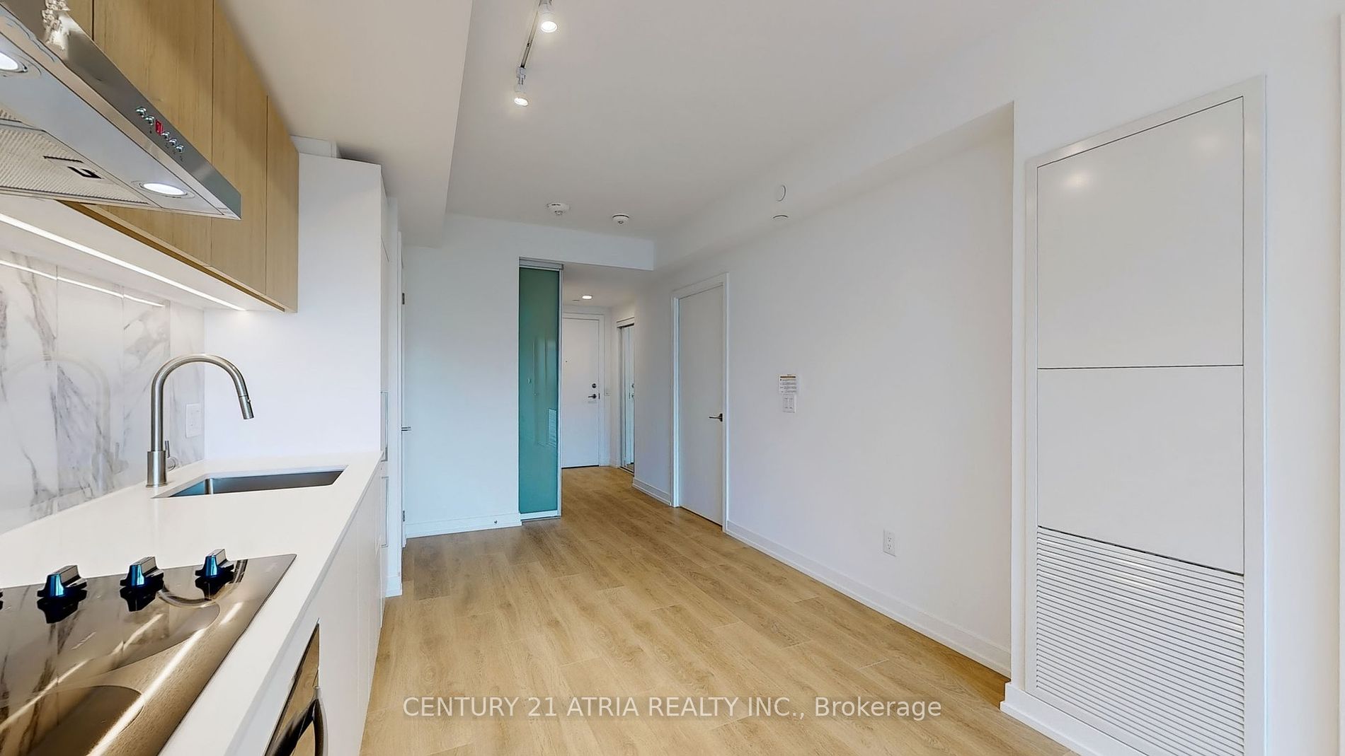 1100 sheppard Avenue W #602