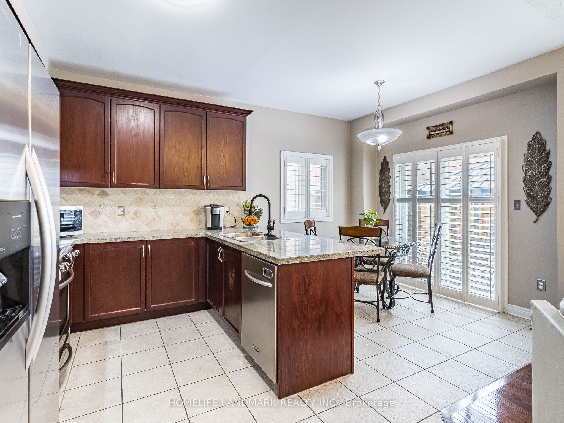 52 Hardgate Cres