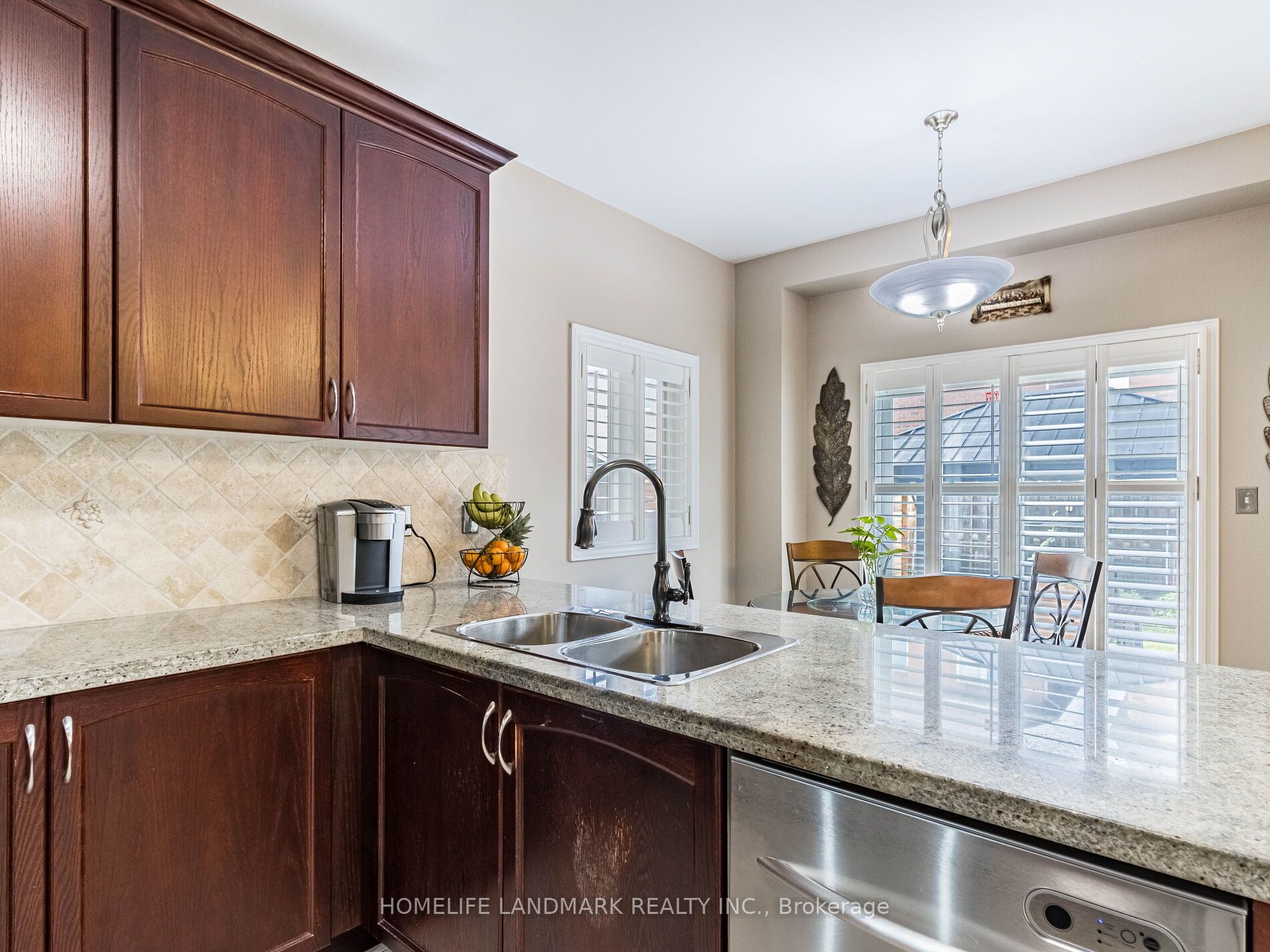 52 Hardgate Cres