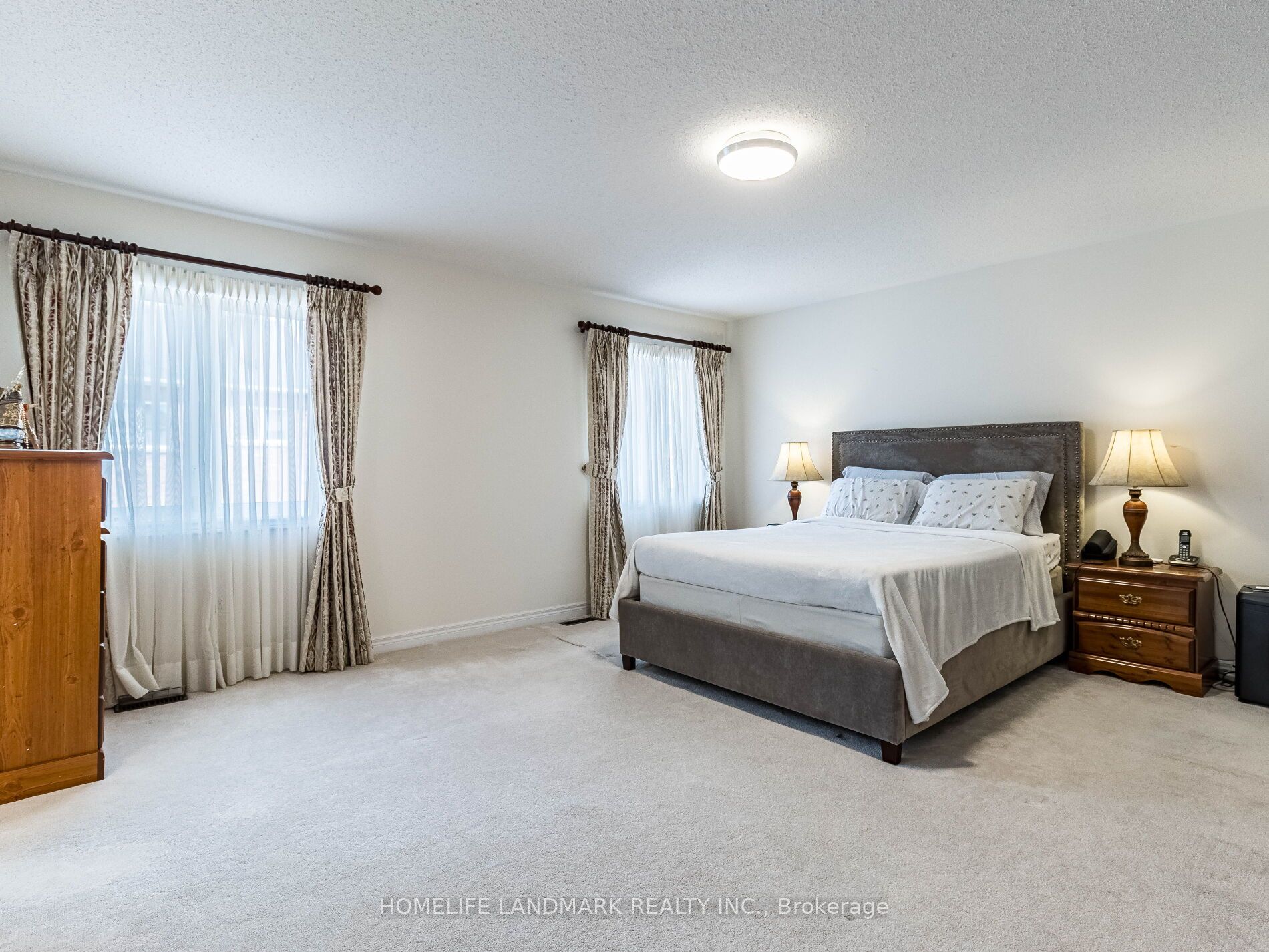 52 Hardgate Cres