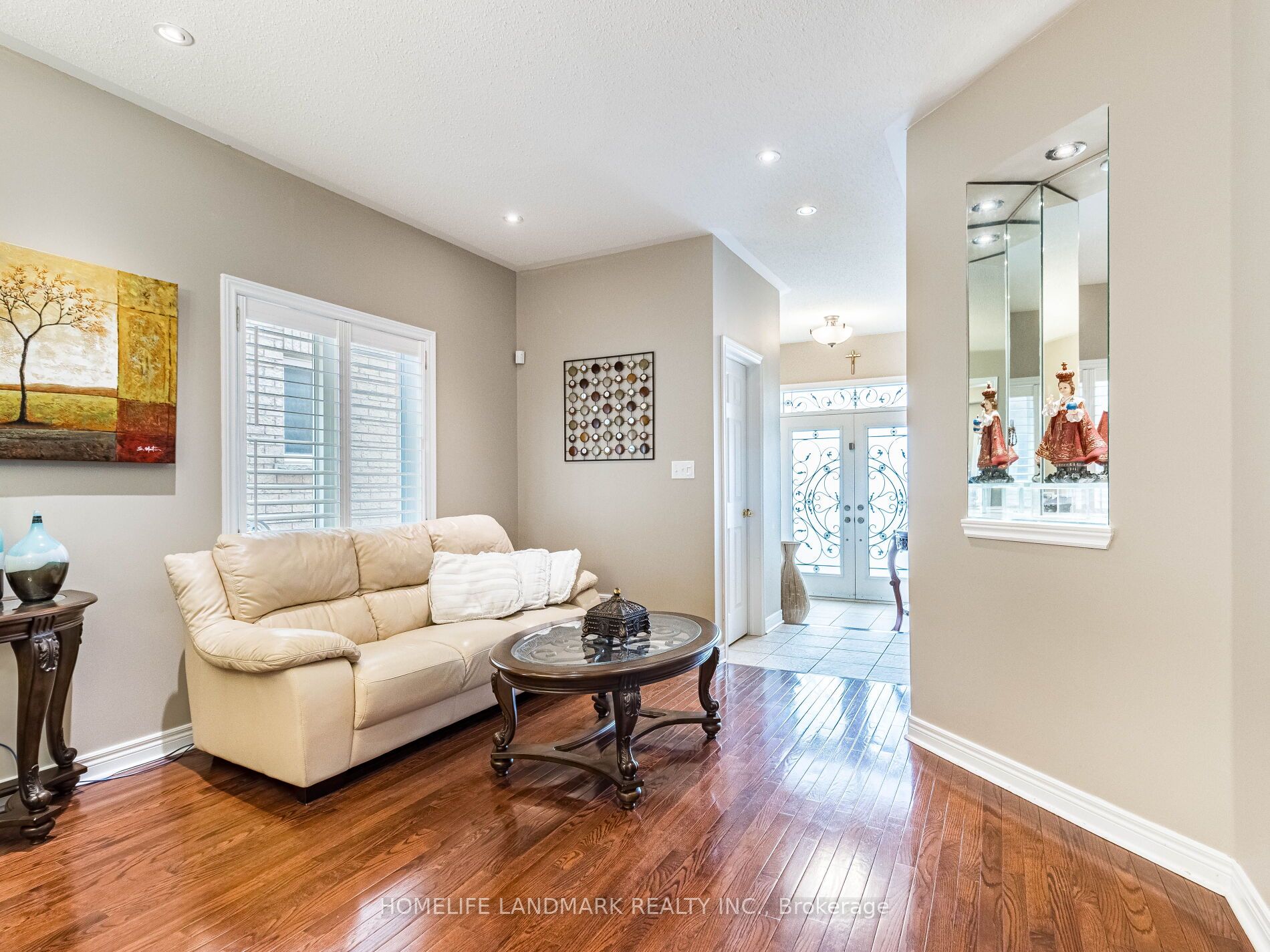 52 Hardgate Cres