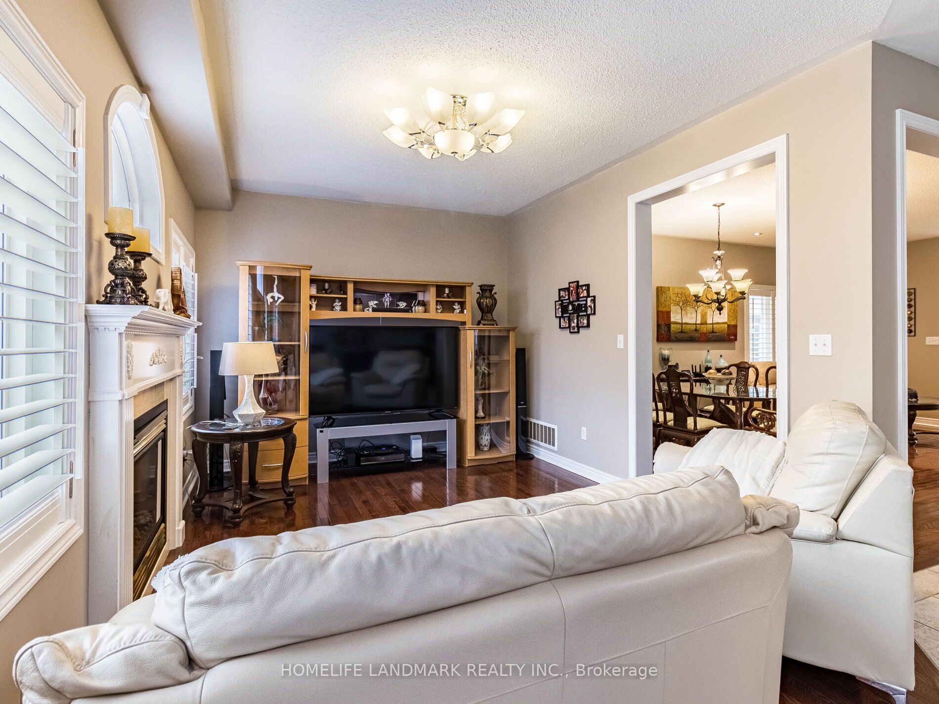 52 Hardgate Cres