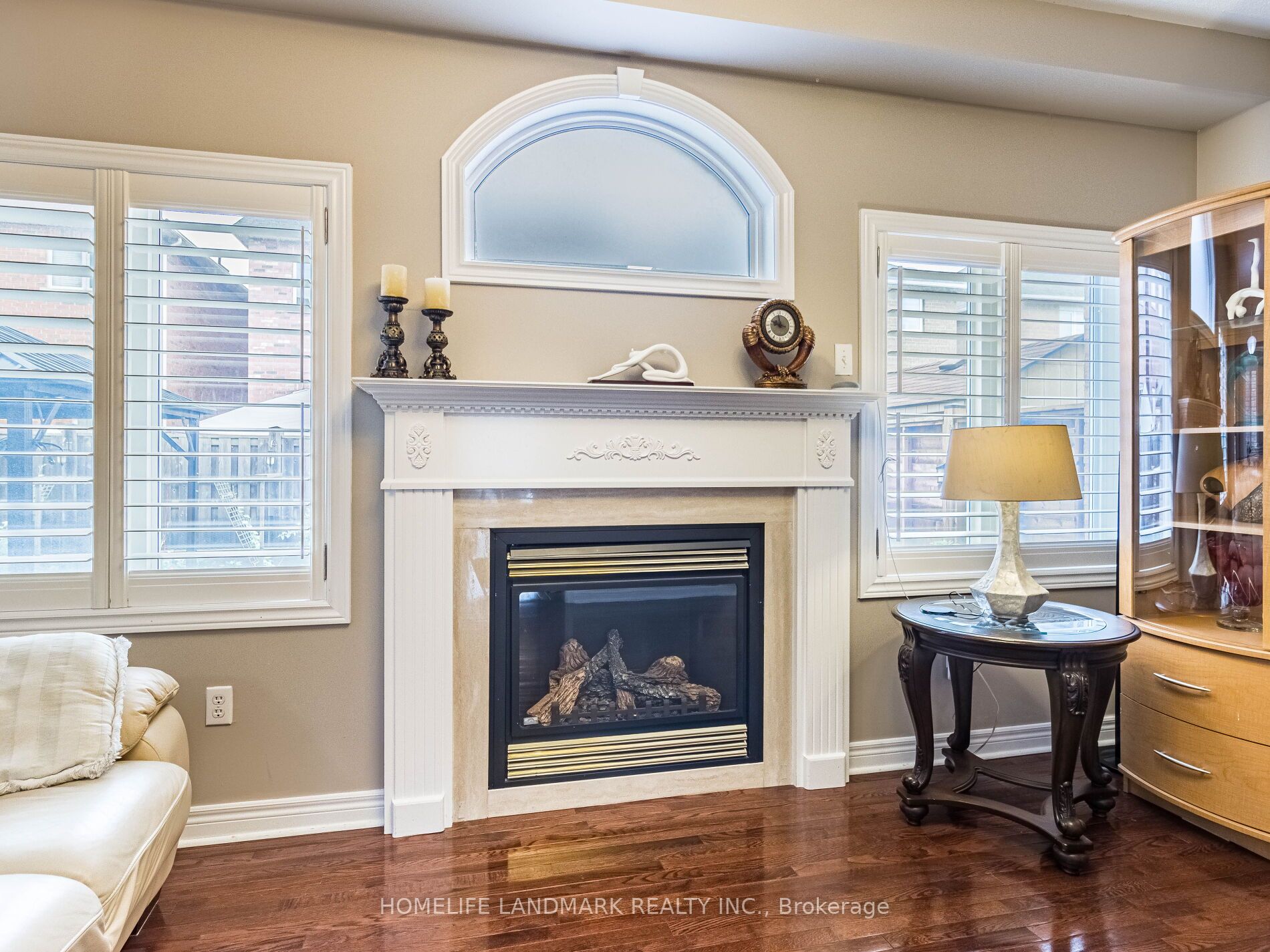52 Hardgate Cres
