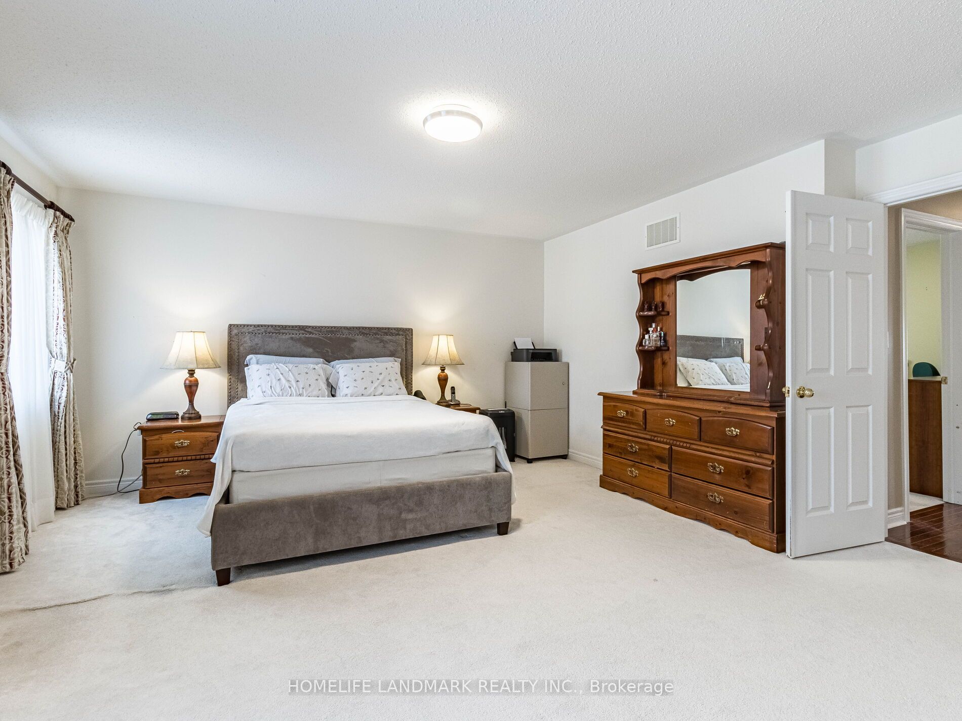 52 Hardgate Cres