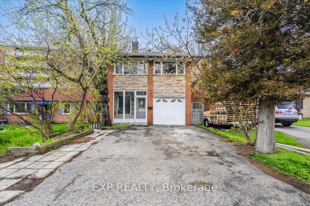 208 Lake Promenade