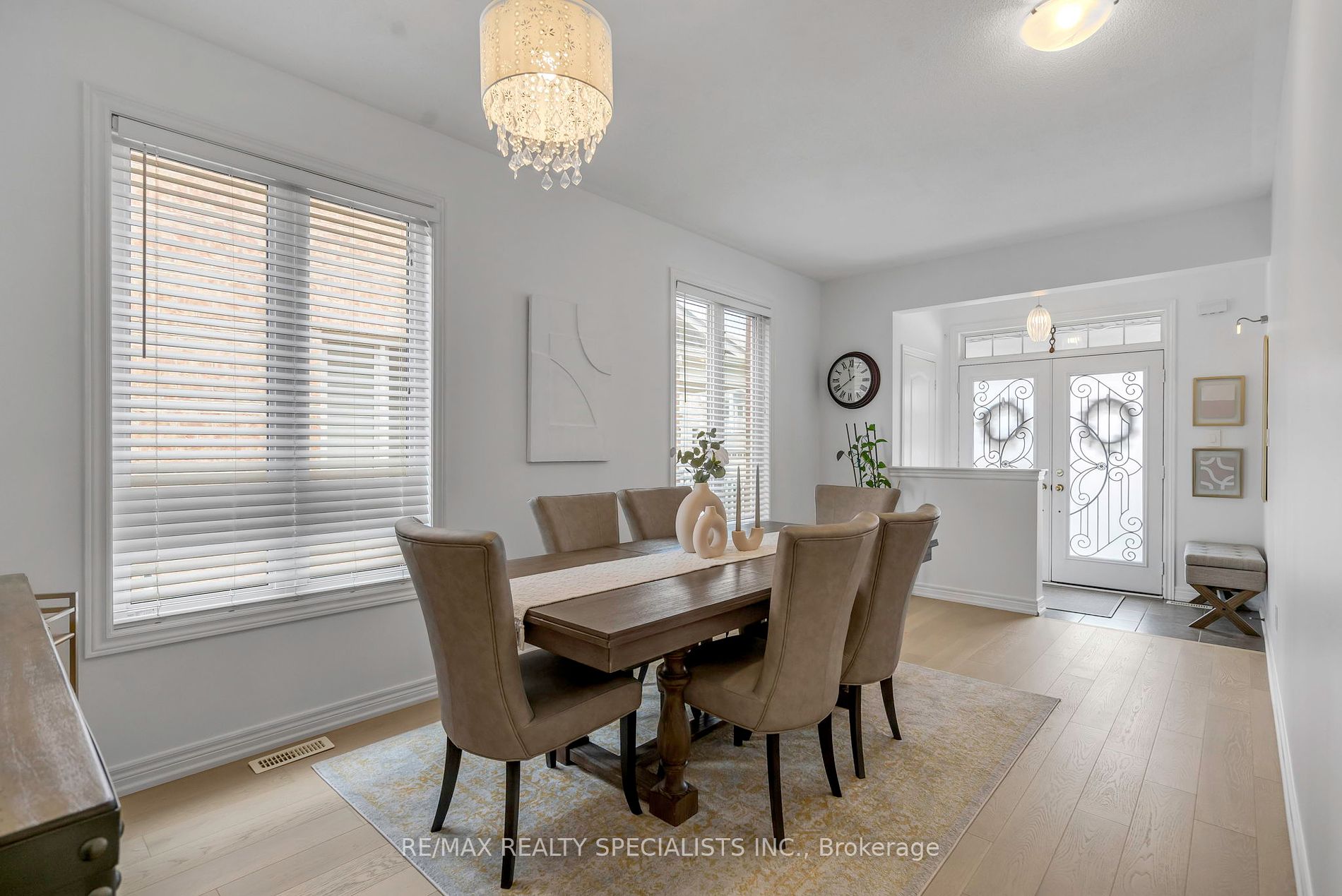 192 Giddings Crescent